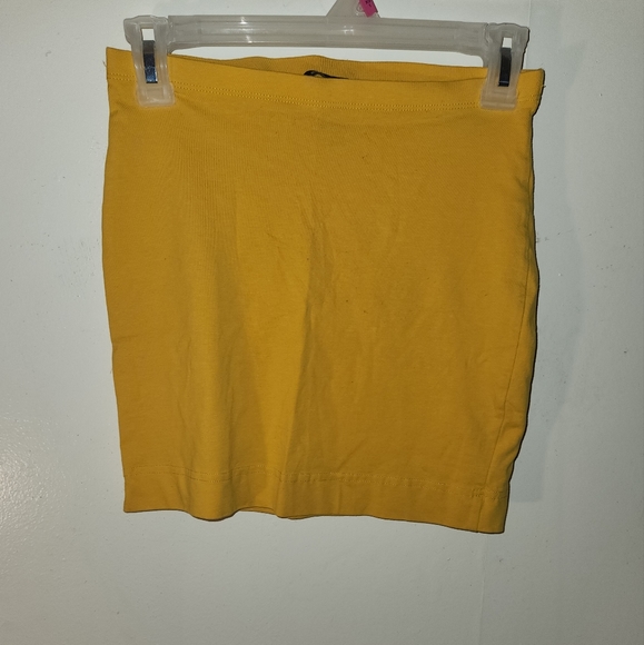 Basic yellow skirt size XS - Picture 2 of 5